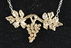Jewelry Large Grape Pendant Necklace